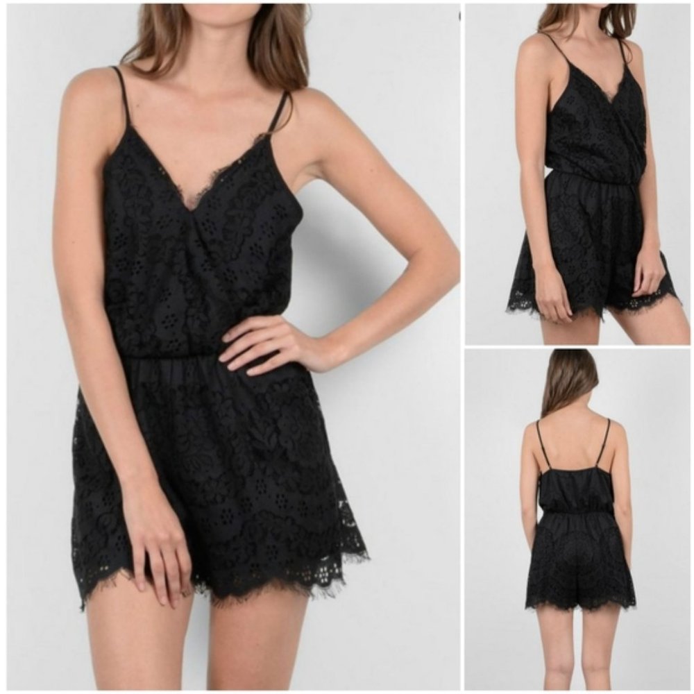 MOLLY BRACKEN black lace romper medium